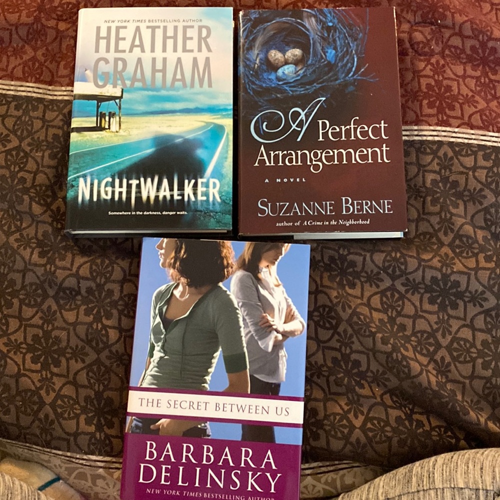 Thriller book bundle